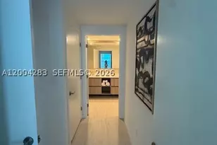 77 SE 5th, Miami, FL 33131 - Photo 8