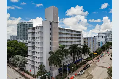 1300 Lincoln #B402, Miami Beach, FL 33139 - Photo 1