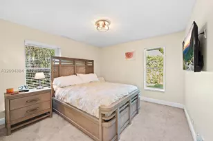 765 Bayside, Weston, FL 33326 - Photo 20