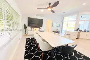 765 Bayside, Weston, FL 33326 - Photo 14