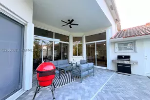 765 Bayside, Weston, FL 33326 - Photo 32