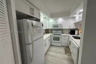 12650 SW 6th, Pembroke Pines, FL 33027 - Photo 2