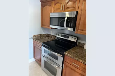 2415 NW 16th St #102, Miami, FL 33125 - Photo 10