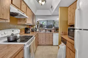2931 SW 87th, Davie, FL 33328 - Photo 8