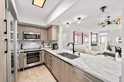 1500 Ocean #607, Miami Beach, FL 33139 - Photo 4