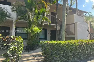 9926 Nob Hill, Sunrise, FL 33351 - Photo 2