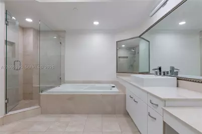 21150 Point #LPH 2902, Aventura, FL 33180 - Photo 18