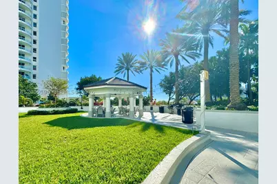 21150 Point #LPH 2902, Aventura, FL 33180 - Photo 38