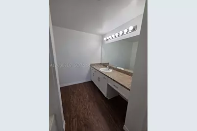 11730 SW 2nd #12208, Pembroke Pines, FL 33025 - Photo 12