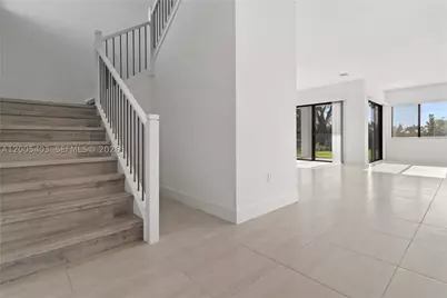 2391 SW 123rd, Davie, FL 33325 - Photo 4