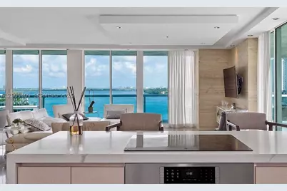 10 Venetian #804, Miami Beach, FL 33139 - Photo 2