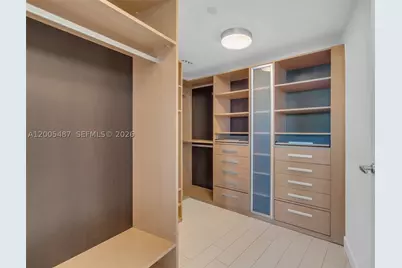 200 Biscayne Boulevard #3407, Miami, FL 33131 - Photo 8