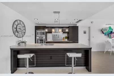 200 Biscayne Boulevard #3407, Miami, FL 33131 - Photo 20