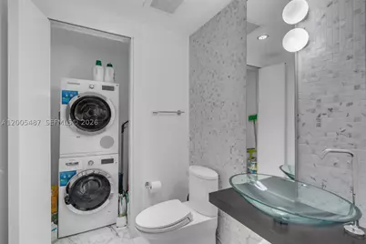 200 Biscayne Boulevard #3407, Miami, FL 33131 - Photo 26