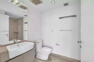 200 Biscayne Blvd, Miami, FL 33131 - Photo 18