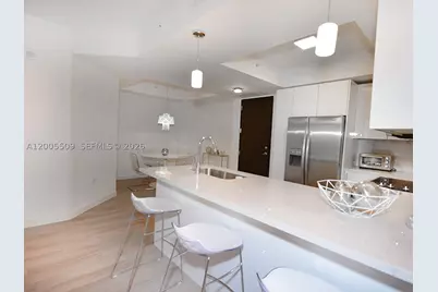 999 SW 1st #1611, Miami, FL 33130 - Photo 4