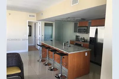 185 SW 7th #1511, Miami, FL 33130 - Photo 6