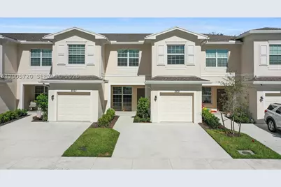 2231 NW Treviso, Port Saint Lucie, FL 34986 - Photo 2