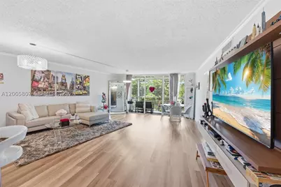 625 Oaks #304, Pompano Beach, FL 33069 - Photo 16