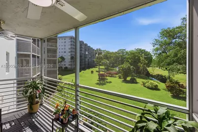 625 Oaks #304, Pompano Beach, FL 33069 - Photo 28