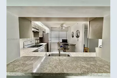 571 SW 141st #208N, Pembroke Pines, FL 33027 - Photo 8