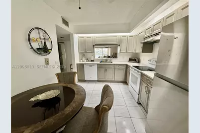 571 SW 141st #208N, Pembroke Pines, FL 33027 - Photo 10