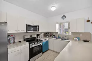 16624 NW 73rd, Miami Lakes, FL 33014 - Photo 14