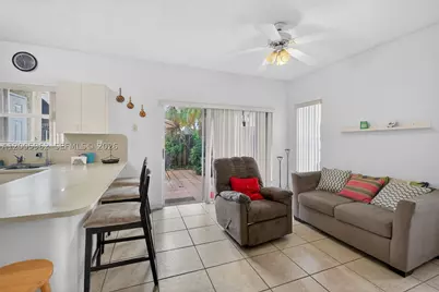16624 NW 73rd #16624, Miami Lakes, FL 33014 - Photo 12
