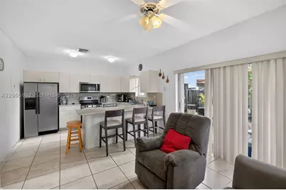 16624 NW 73rd #16624, Miami Lakes, FL 33014 - Photo 4