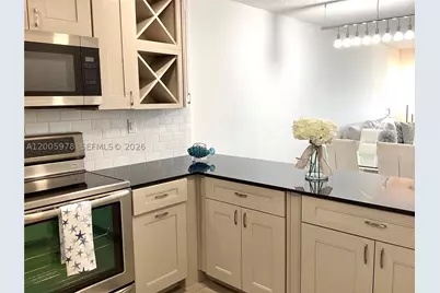 8900 Washington #PH2A, Pembroke Pines, FL 33025 - Photo 6