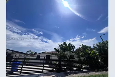 311 NW 32nd, Miami, FL 33125 - Photo 1