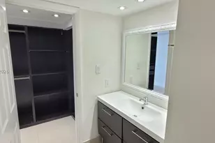 18011 Biscayne, Aventura, FL 33160 - Photo 22