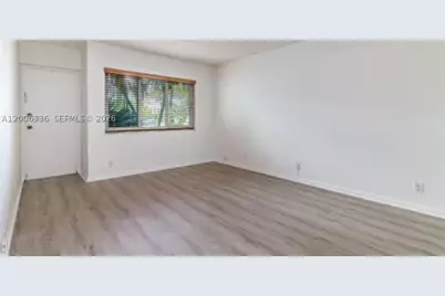 100 Lakeview #112, Weston, FL 33326 - Photo 8