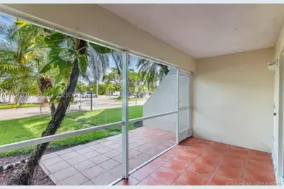 100 Lakeview #112, Weston, FL 33326 - Photo 12