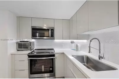 100 Bayview #PH31, Sunny Isles Beach, FL 33160 - Photo 10