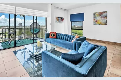 20301 W Country Club #PH22, Aventura, FL 33180 - Photo 8