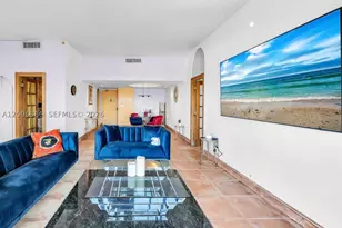 20301 W Country Club, Aventura, FL 33180 - Photo 14
