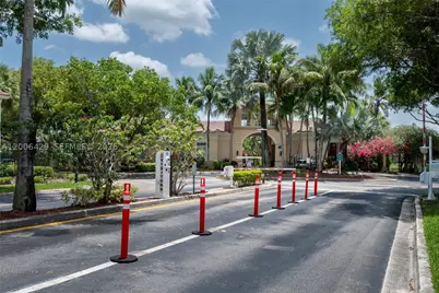 2451 Centergate #303, Miramar, FL 33025 - Photo 40