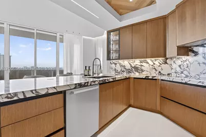 4100 Island #904, Aventura, FL 33160 - Photo 12