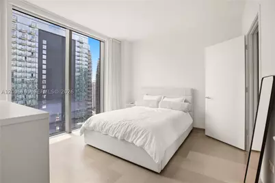 68 SE 6th #2701, Miami, FL 33131 - Photo 12