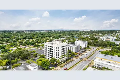 2450 Hollywood #CU605, Hollywood, FL 33020 - Photo 4