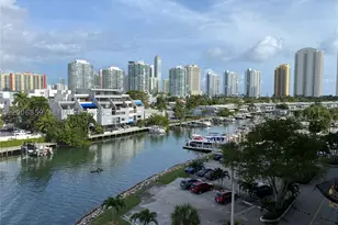 400 Kings Point, Sunny Isles Beach, FL 33160 - Photo 14