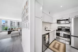 1000 W, Miami Beach, FL 33139 - Photo 10