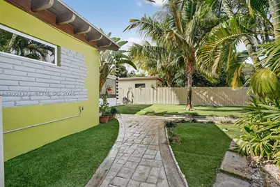 270 NW 106th, Miami, FL 33150 - Photo 4