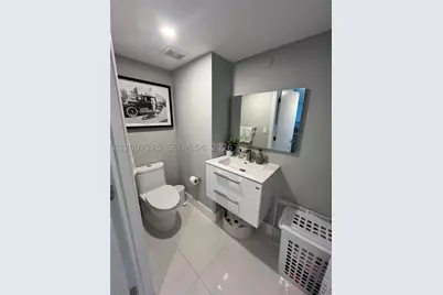 540 Brickell Key #1809, Miami, FL 33131 - Photo 26