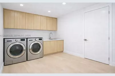 2000 SW 18th, Fort Lauderdale, FL 33315 - Photo 6