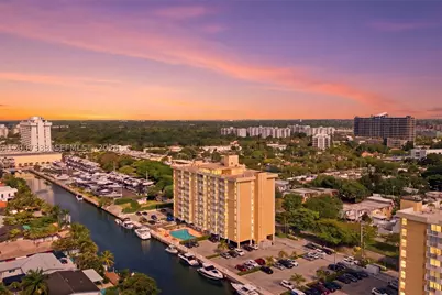 2000 NE 135th #PH, North Miami, FL 33181 - Photo 2