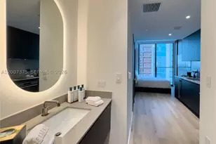 20 NE 11th, Miami, FL 33132 - Photo 10