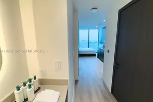 20 NE 11th, Miami, FL 33132 - Photo 4