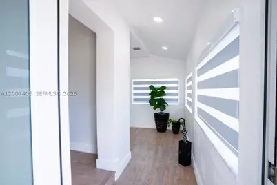 5290 Palm, Hialeah, FL 33012 - Photo 12